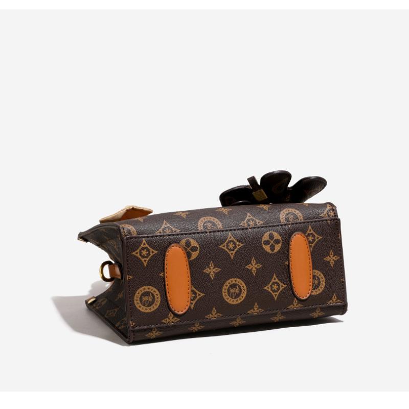 Crossbody bag European and American retro women's bag 2025 new style old flower handbag high-end versatile women's shoulder bag